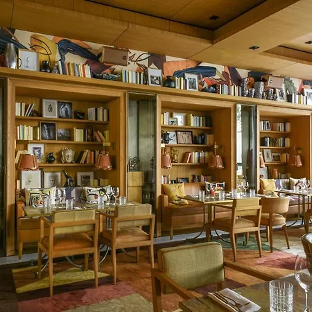 Brach - Evok Collection Hotel