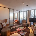 Отель Brach - Evok Collection 5*