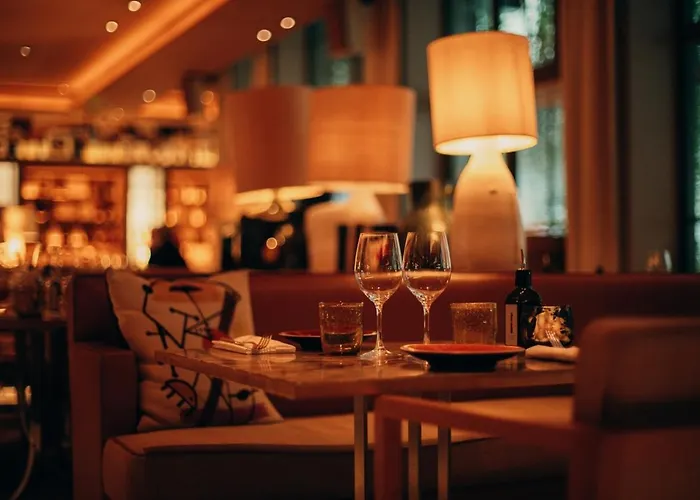 Brach - Evok Collection Hotel