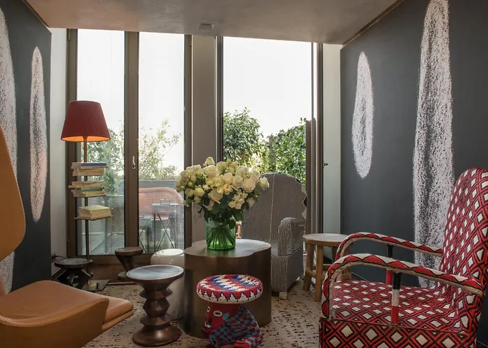 Brach - Evok Collection