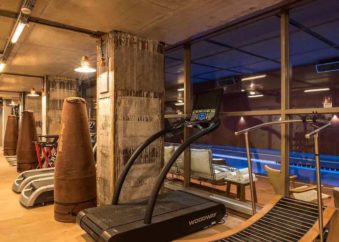 Brach - Evok Collection Hotel